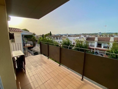 Venta Piso Cunit. Piso de dos habitaciones Segunda planta con terraza