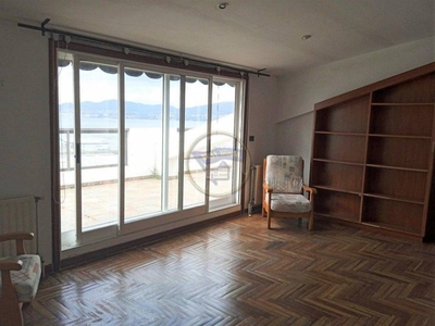 Venta Piso Vigo. Séptima planta con terraza