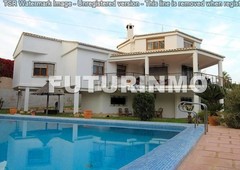 Venta Apartamento en villa en Camino Romeral Torrent (València). Buen estado plaza de aparcamiento con terraza 205 m²