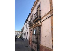 Venta Casa unifamiliar en Calle Daoiz El Coronil. A reformar con terraza 127 m²
