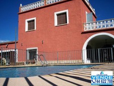 Venta Casa unifamiliar Oliva. Con terraza 165 m²