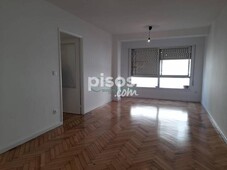 Piso en venta en Calle de Tomás Alonso, cerca de Calle del Conde de Torrecedeira