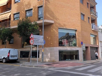 Local comercial Carrer dAnselm Clavé Montornès del Vallès Ref. 94124279 - Indomio.es