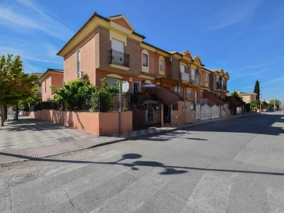 Venta Casa adosada en Albolote Atarfe. Con balcón 168 m²