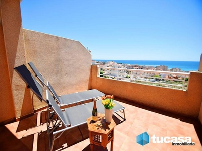 Venta Casa adosada en Calle Colombia 107 Santa Pola. Buen estado plaza de aparcamiento con balcón calefacción individual 160 m²