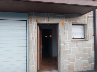 Venta Casa adosada en Nocina Guriezo. Muy buen estado plaza de aparcamiento con balcón calefacción central 140 m²