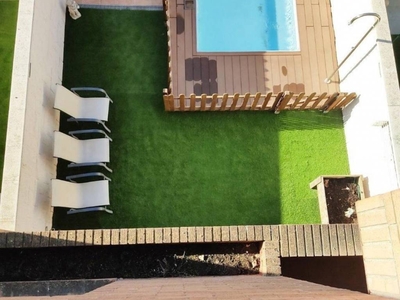 Venta Casa adosada en Ramon y cajal Alpicat. Buen estado plaza de aparcamiento con balcón calefacción individual 278 m²