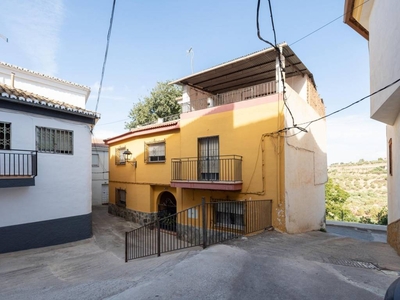 Venta Casa unifamiliar Cogollos de La Vega. Con terraza 135 m²
