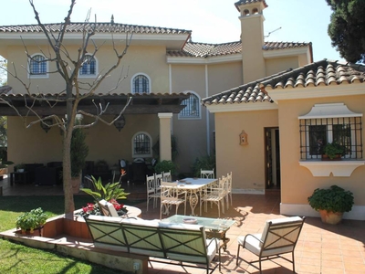 Venta Casa unifamiliar Córdoba. Con terraza 414 m²