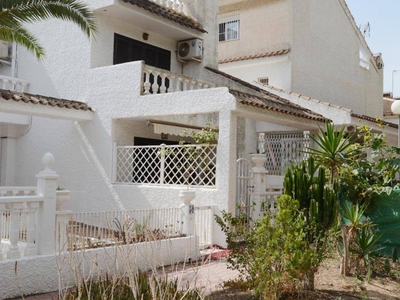 Venta Casa unifamiliar en Alto Del Rey 60 Torrevieja. Con terraza 73 m²