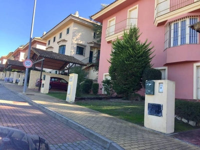 Venta Casa unifamiliar en Calle MONTECASTILLO Jerez de la Frontera. Buen estado 258 m²