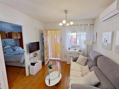 Venta Casa unifamiliar en Calle Murillo 13 Torrevieja. Con terraza 45 m²