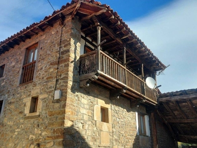 Venta Casa unifamiliar Pesaguero. Con balcón 247 m²