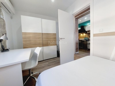 Alquiler piso en calle manuel casana 16 piso con 2 habitaciones amueblado con aire acondicionado en Sevilla