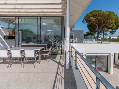 Chalet exclusiva villa contemporánea en campo de golf pga catalunya en Caldes de Malavella