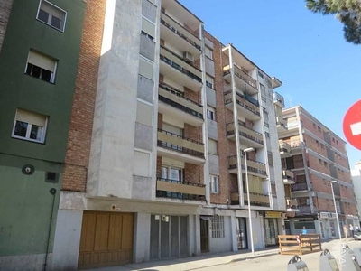 Venta de piso en Balaguer de 4 habitaciones con terraza y aire acondicionado