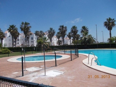 Alquiler vacaciones de piso con piscina y terraza en Rota, Costa Ballena