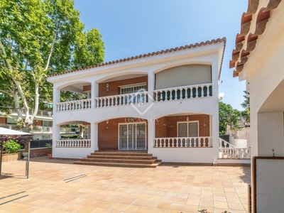 Castelldefels villa en venta