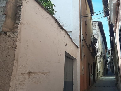 Piso en venta en Xàtiva de 3 habitaciones con terraza