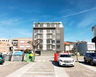 Venta de piso en calle Concepción Arenal de 2 habitaciones con terraza y piscina