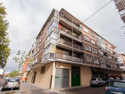 Venta de piso en El Carmen - Casas del Hogar de 3 habitaciones con terraza y calefacción