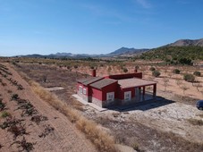 Chalet en Algueña