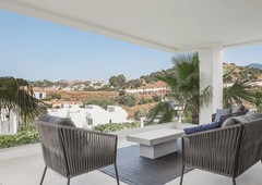 Chalet villa de estilo contemporáneo en nueva andalucia en Marbella