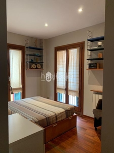 Alquiler apartamento cómodo piso de 3 habitaciones en el centro en Girona