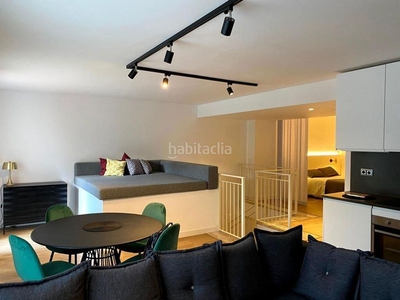 Alquiler dúplex piso loft en alquiler en Poblenou con gran terraza en Barcelona