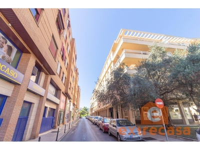 Alquiler Piso Badajoz. Piso de cuatro habitaciones Buen estado primera planta con terraza