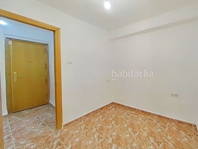 Alquiler piso con 3 habitaciones en Nou Moles Valencia