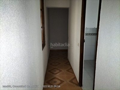 Alquiler piso en avenida de valladolid piso con 3 habitaciones con calefacción en Madrid
