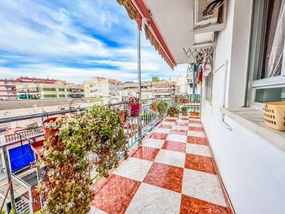 Alquiler Piso Nerja. Piso de dos habitaciones en Castilla Perez. Buen estado con terraza