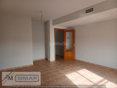 Apartamento con 2 habitaciones con ascensor, calefacción y aire acondicionado en Bargas