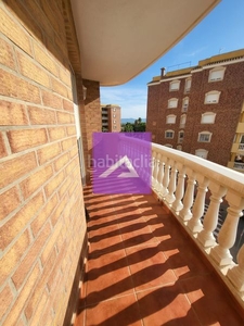 Apartamento en calle de llebeig apartamento con 3 habitaciones amueblado con ascensor y parking en Valencia