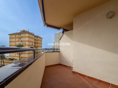 Apartamento en venta en Benalmadena Costa, Benalmádena, Málaga