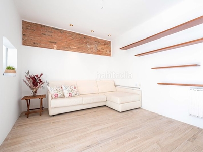 Casa adosada 3 dormitoris + estudi 15m², tot en planta, pati 45m² i completament sud en Terrassa