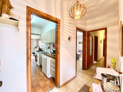 Casa chalet dividido en 3 apartamentos independientes en Tarragona