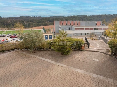 Chalet con 6 habitaciones con parking, piscina, calefacción y vistas a la montaña en Sant Salvador de Guardiola