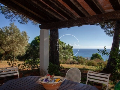 Chalet preciosa casa estilo mediterránea con vistas al mar en Sant Pol de Mar