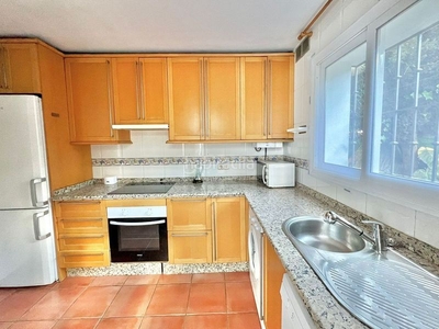 Dúplex villa en venta 3 habitaciones 3 baños. en Centro ciudad Fuengirola