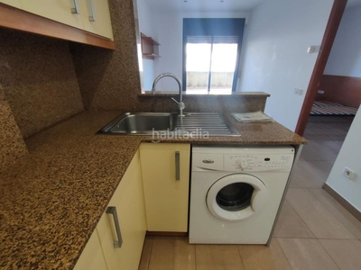 Loft , muy bien situado, con gran terraza , parquing y trastero. en Terrassa