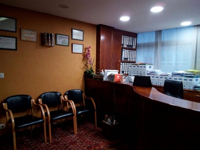 Oficina - Despacho con ascensor Ourense Ref. 84394361 - Indomio.es