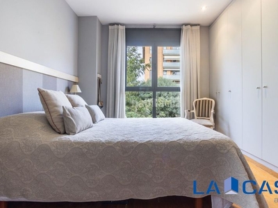 Piso magnífico piso en venta de 4 habitaciones en Sant Cugat del Vallès