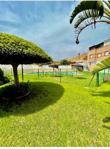 Venta Casa adosada Almería. Buen estado plaza de aparcamiento con balcón 420 m²