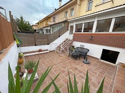 Venta Casa adosada en avenida catalunya Palamós. Con terraza 103 m²