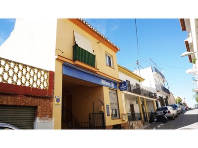 Venta Casa adosada en Calle pintor goya Huétor Vega. Buen estado 187 m²