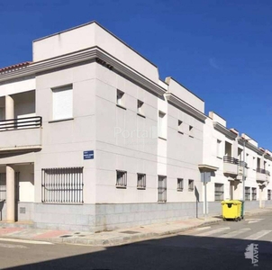 Venta Casa adosada en Fco Gregorio De Salas Talavera La Real. Con terraza 158 m²