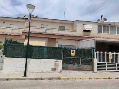 Venta Casa adosada Pinoso - El Pinós. Con balcón 123 m²