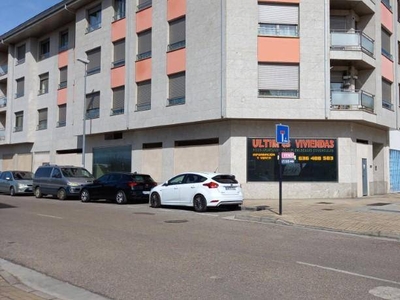 Venta Casa adosada Ponferrada. 154 m²